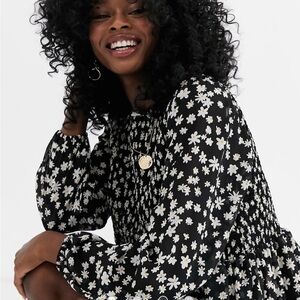 [8] ASOS Blouse smocked daisy floral print spring office cropped black white